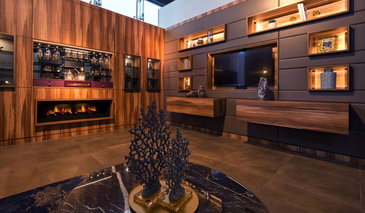 Plusch’s Schmalenbach Entertainment Centers